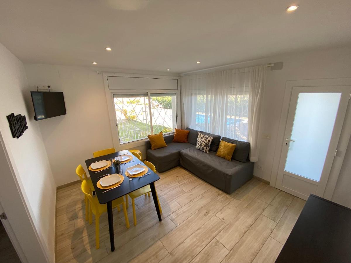 Apartamentos Rayon Du Soleil Сан-Фелиу-де-Гишольс Экстерьер фото