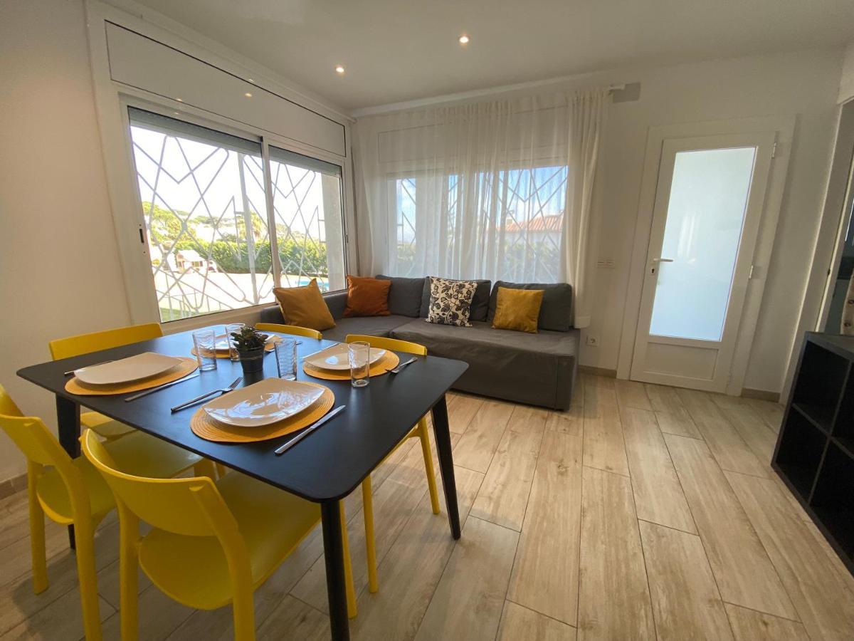 Apartamentos Rayon Du Soleil Сан-Фелиу-де-Гишольс Экстерьер фото