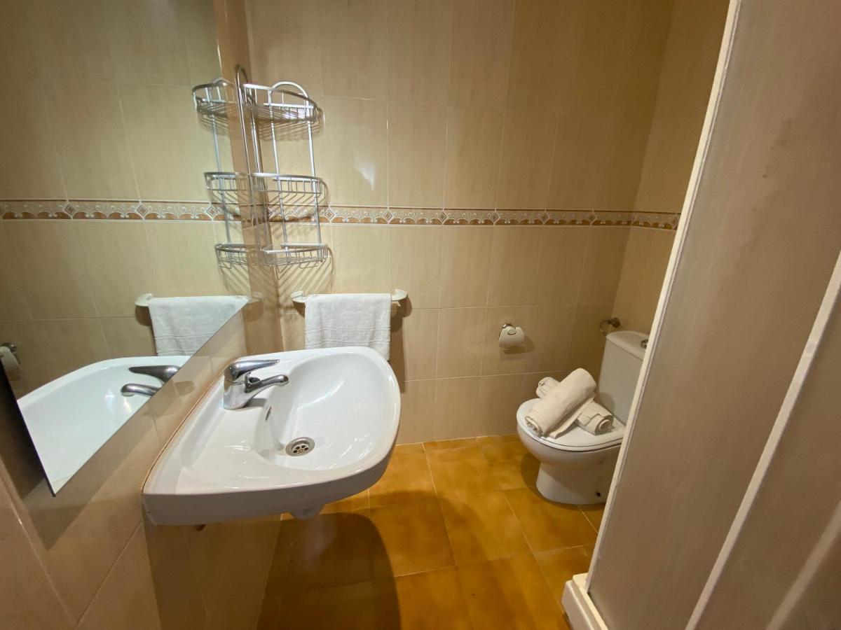 Apartamentos Rayon Du Soleil Сан-Фелиу-де-Гишольс Экстерьер фото
